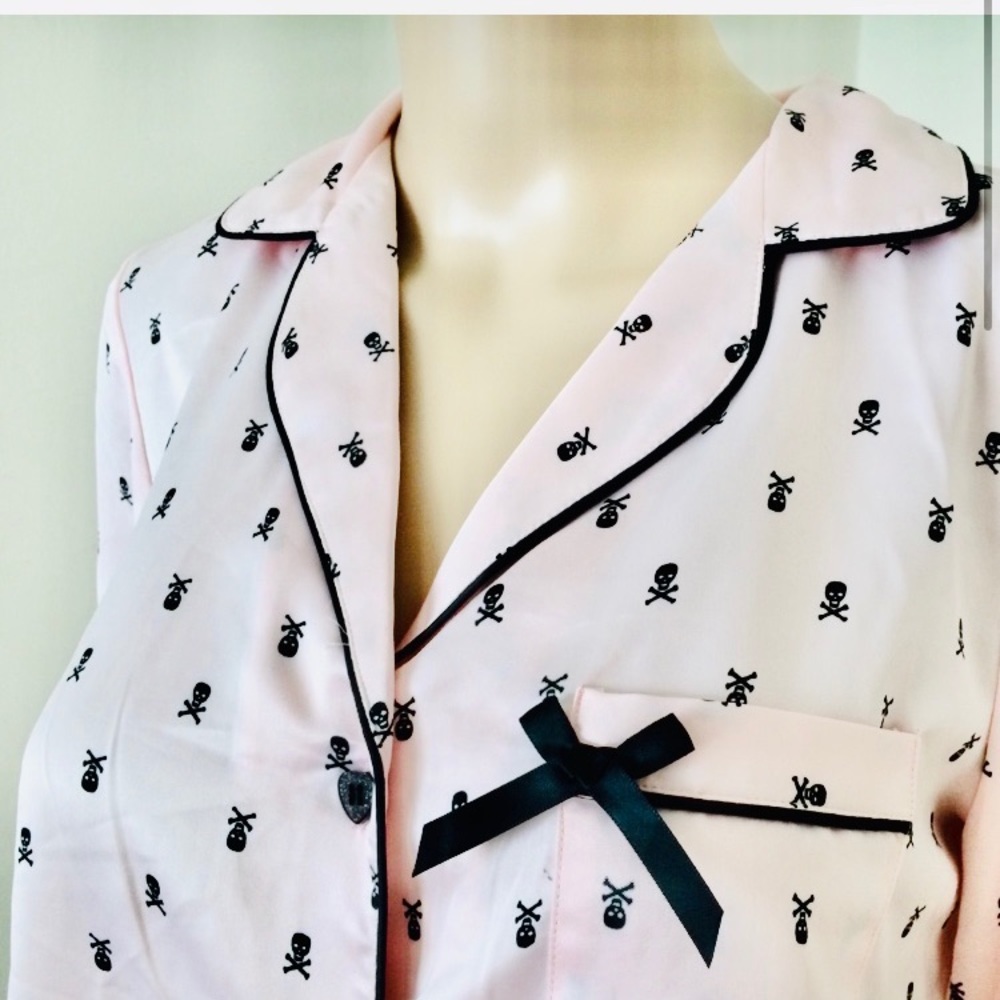 Betsy Johnson Skull & Crossbones Pastel Goth PJTOP